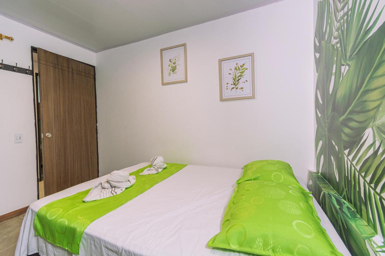 Nomada Hotel Guatapé Екстериор снимка